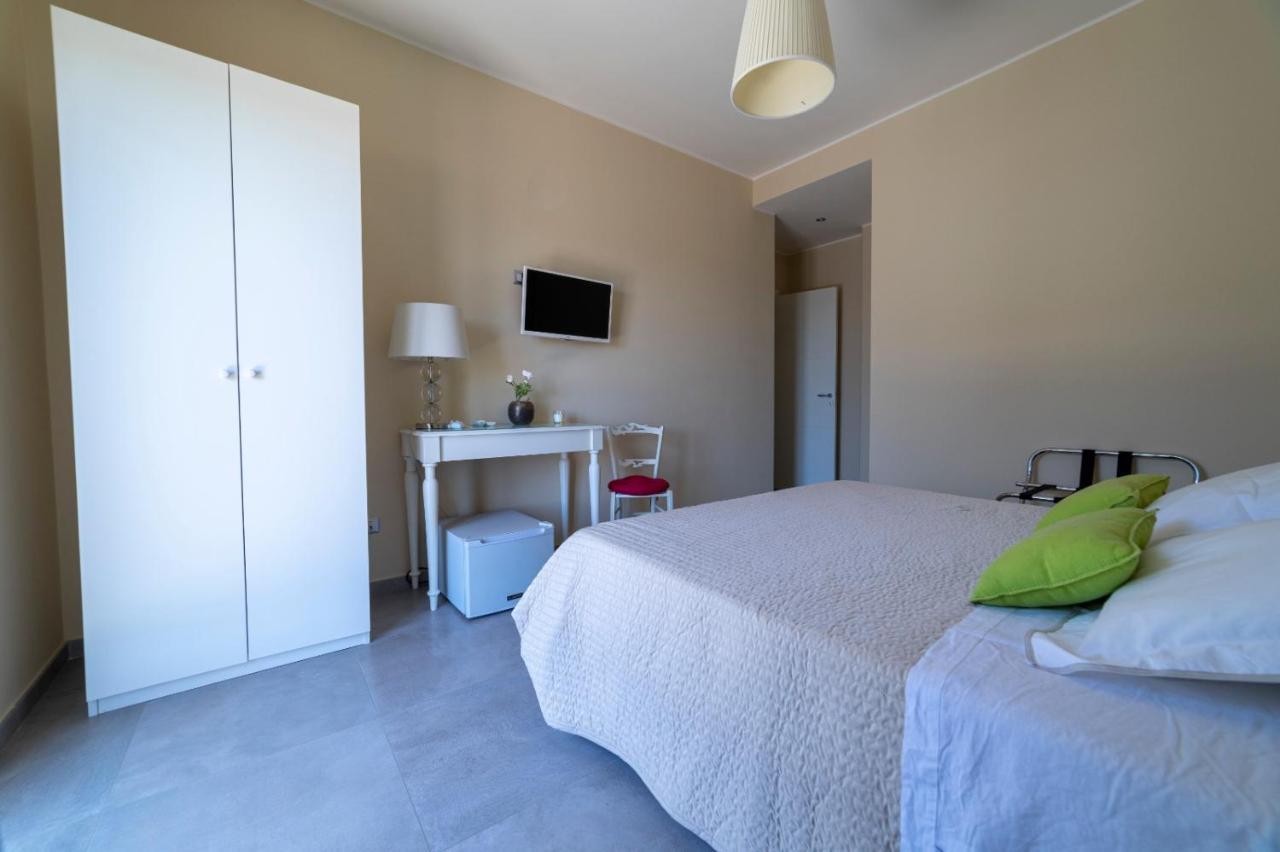 B&B Attico 160 Catania-Fontanarossai nemzetközi repülőtér Kültér fotó